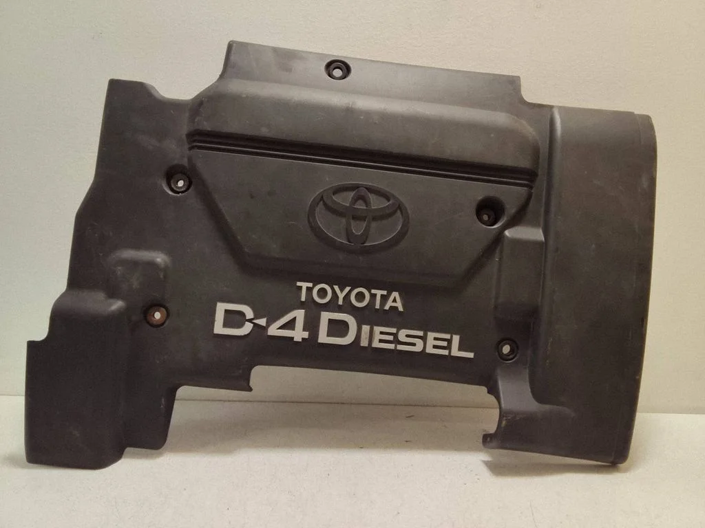 Engine cover (trim) – Toyota Avensis T220 (2000-2003)