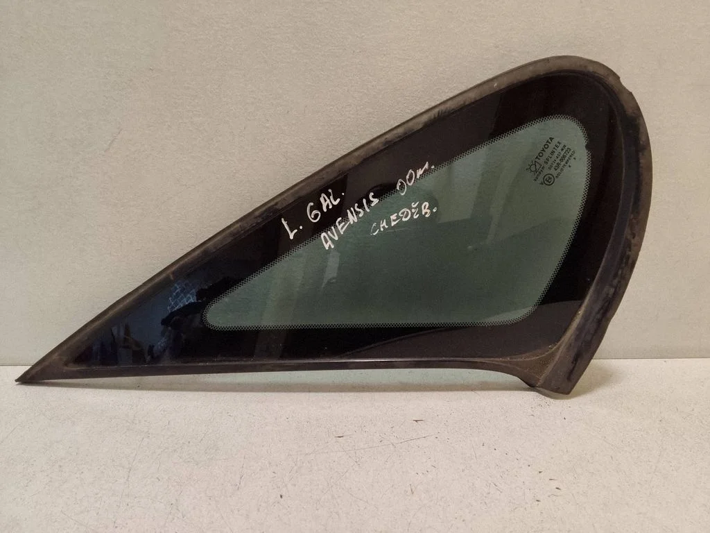 Rear side window – Toyota Avensis T220 (2000-2003)