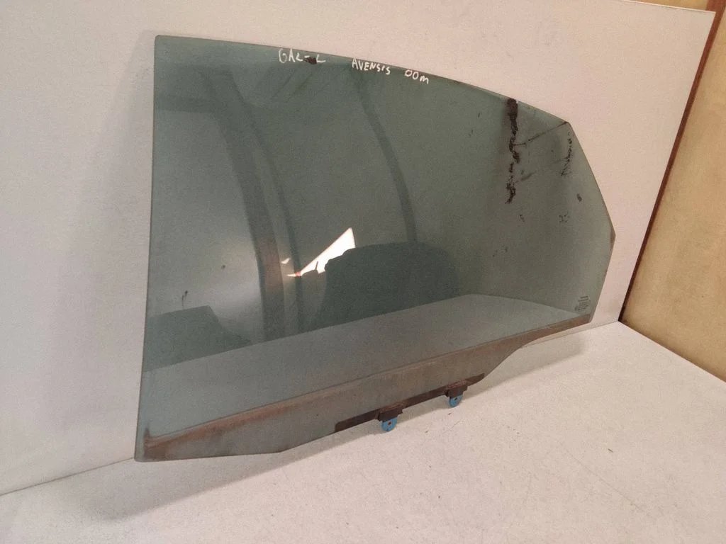 Rear door window glass – Toyota Avensis T220 (2000-2003)