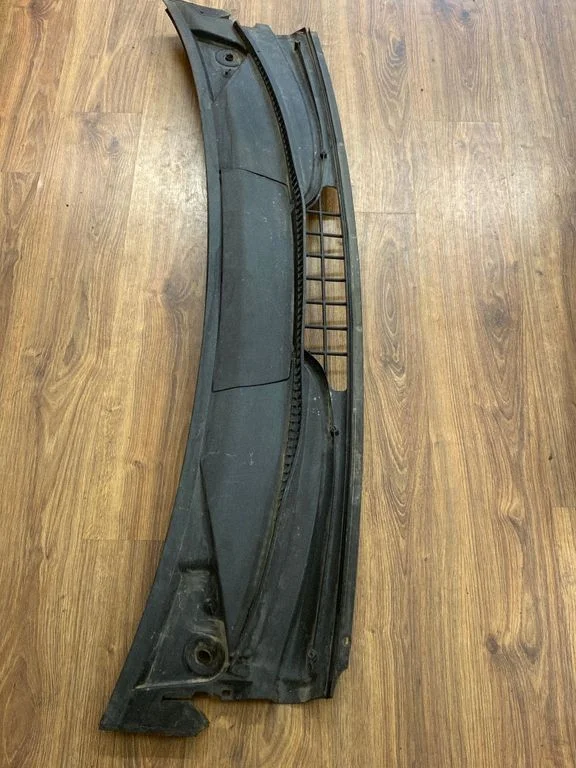 Wiper trim A6398840074
