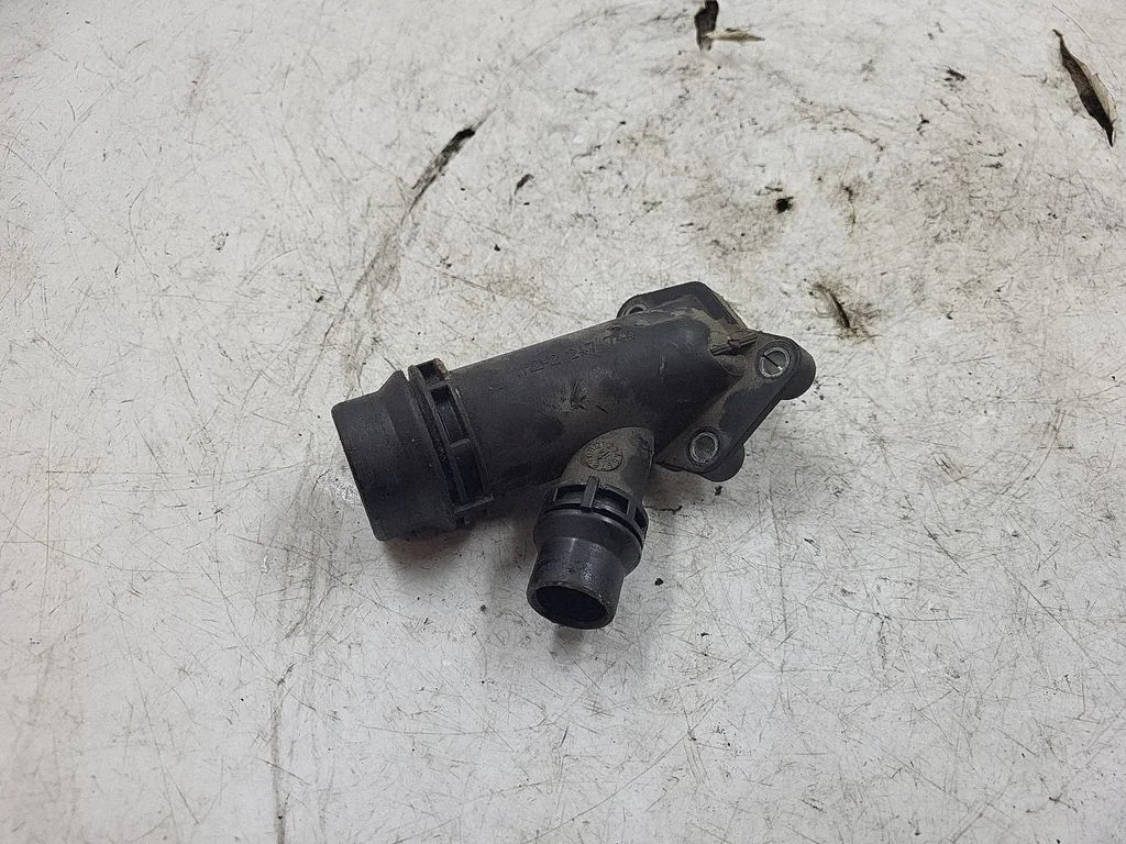 Engine coolant pipe/hose 11122247744