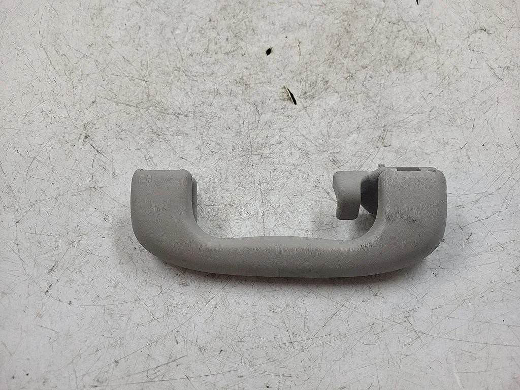 Rear interior roof grab handle