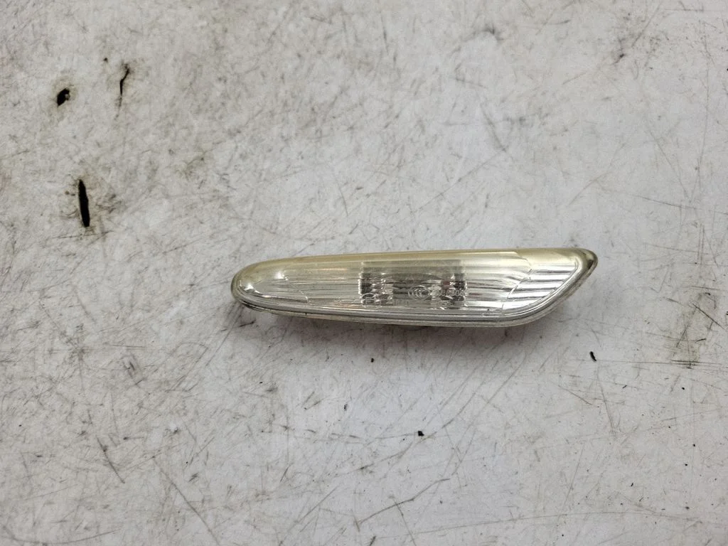 Front fender indicator light – BMW 3 Series E90 E91 (2005-2012)