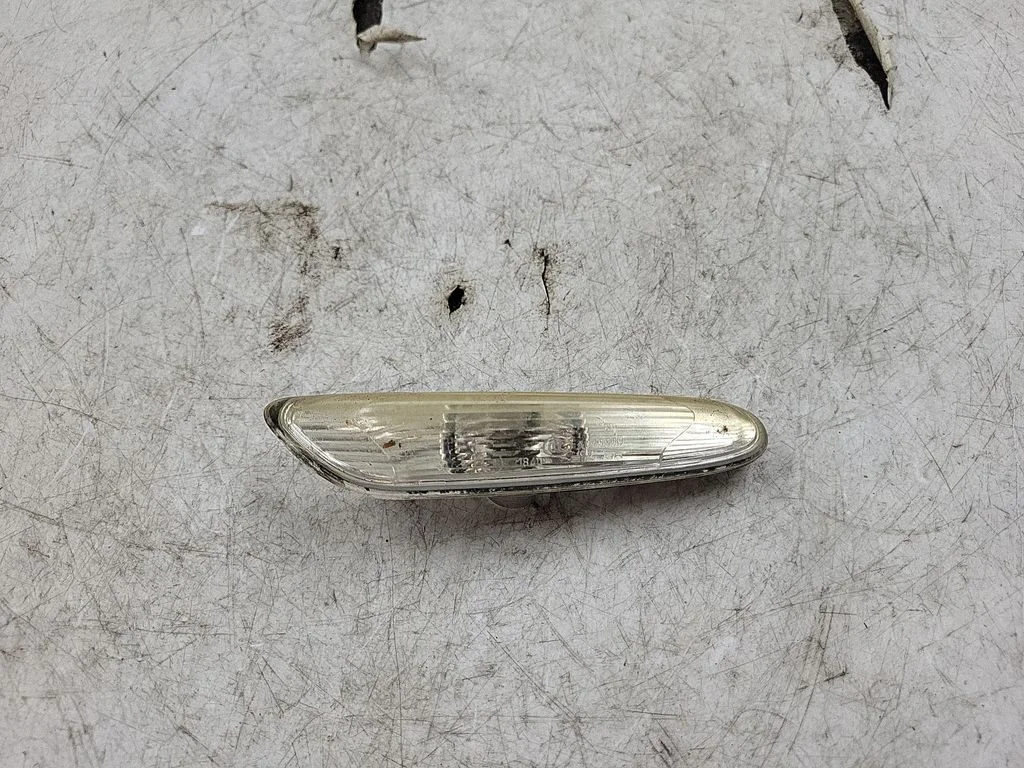 Front fender indicator light – BMW 3 Series E90 E91 (2005-2012)