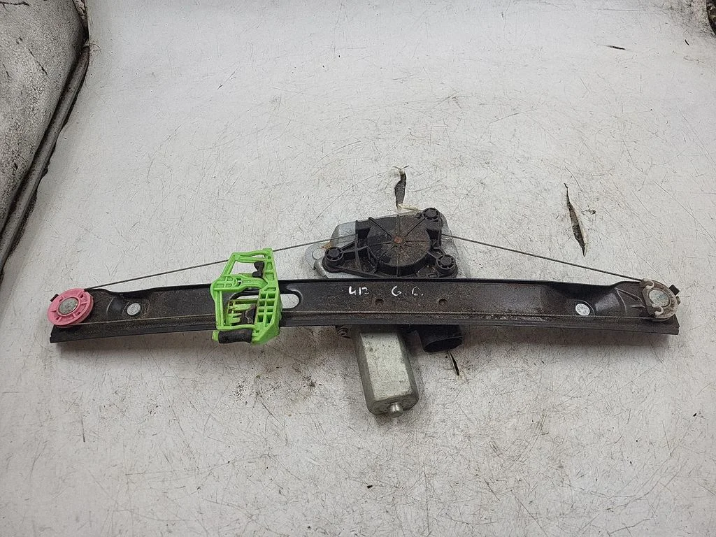 Rear door window regulator with motor 71001603