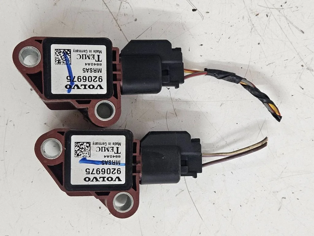 Airbag deployment crash/impact sensor 9206975