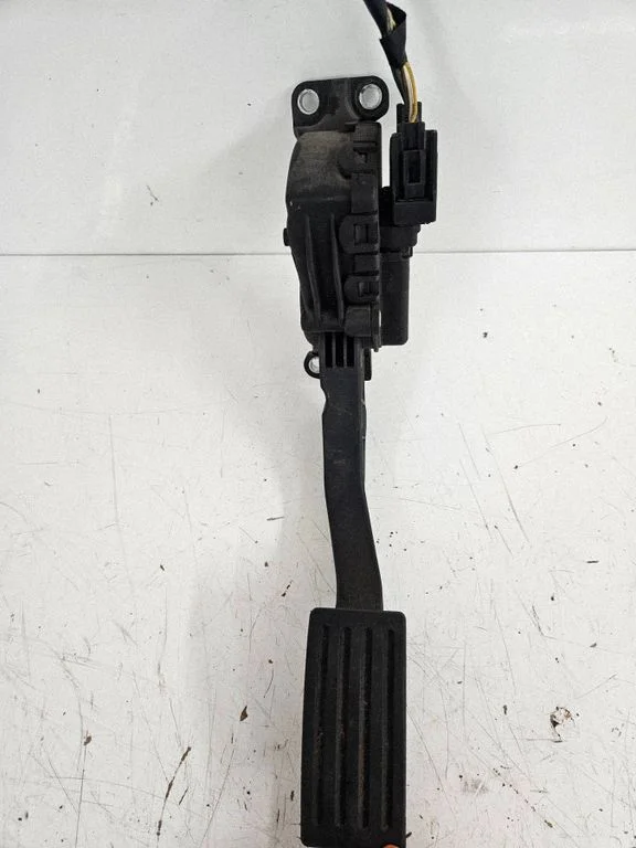 Pedał gazu 4M519F836AG
