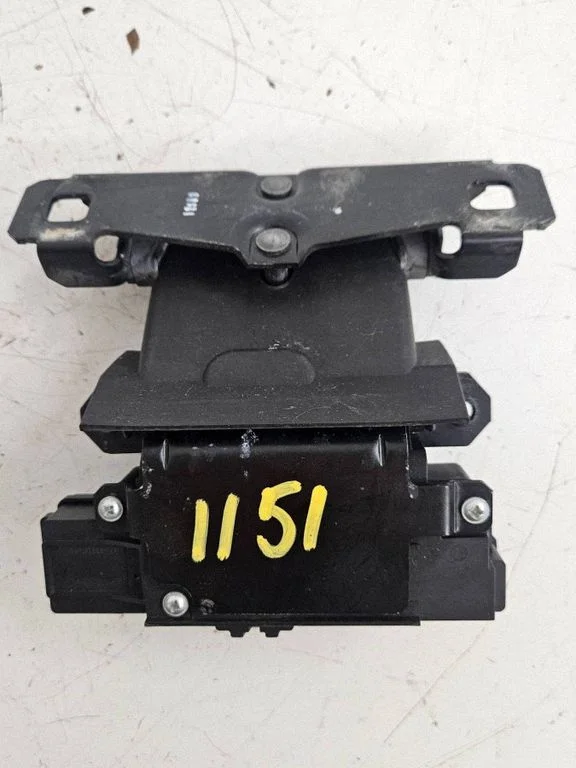 Tailgate/trunk/boot lock/catch/latch 01043431002