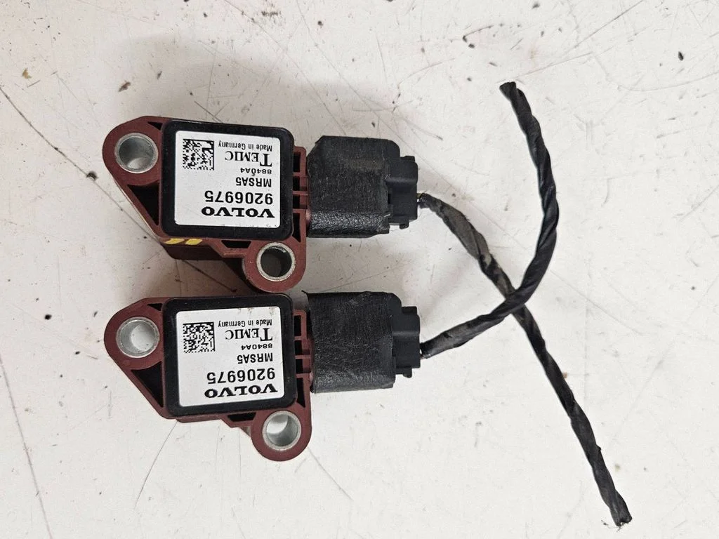 Airbag deployment crash/impact sensor 9206975