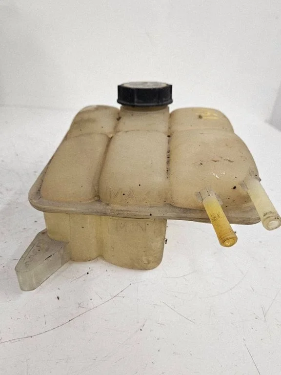 Coolant expansion tank/reservoir – front