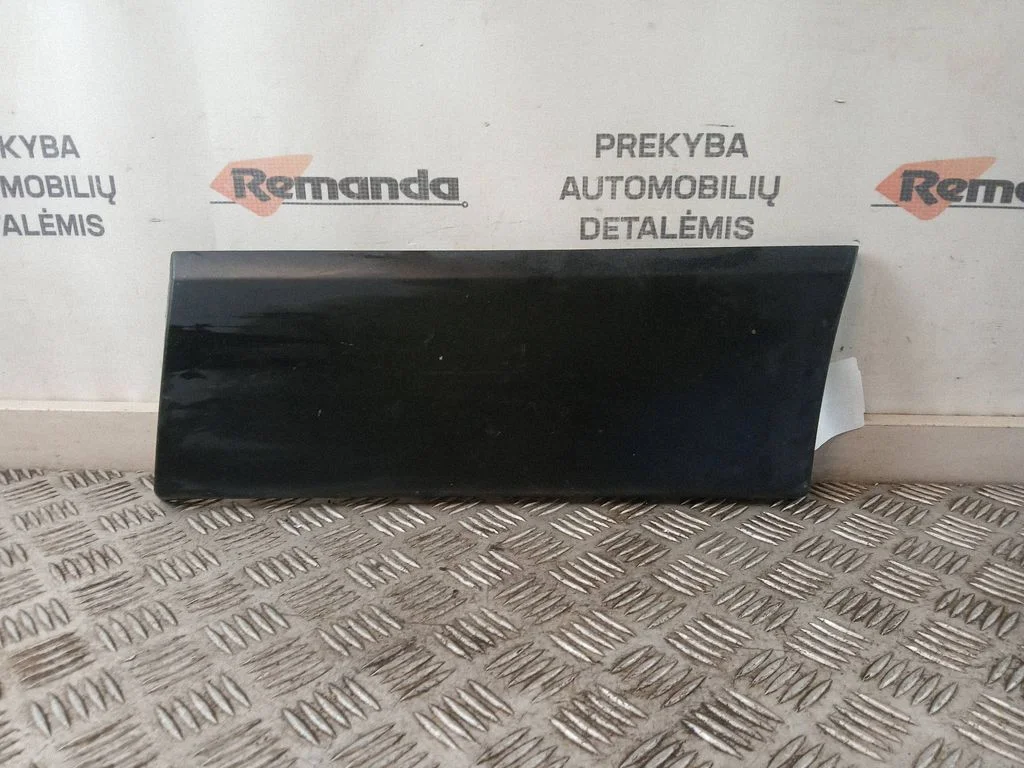 Rear fender molding trim 93868749