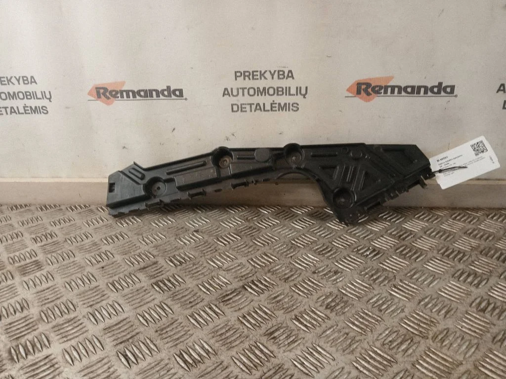 Rear bumper mounting bracket 93451686