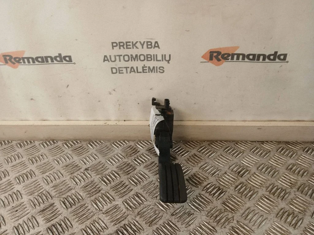 Accelerator throttle pedal 180020024R