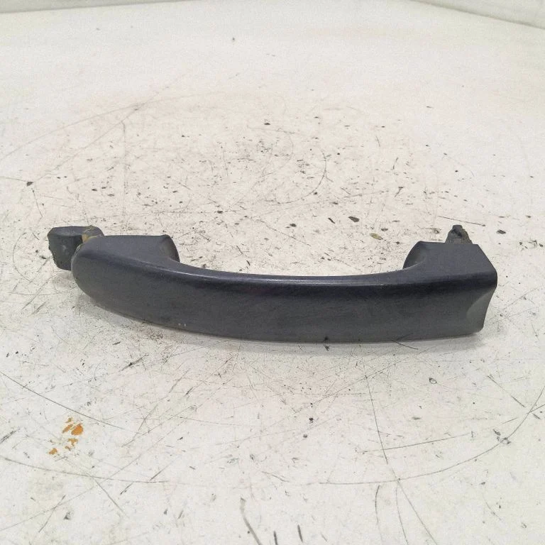 Esiukse välimine käepide – Volkswagen Touran II (2010-2016)