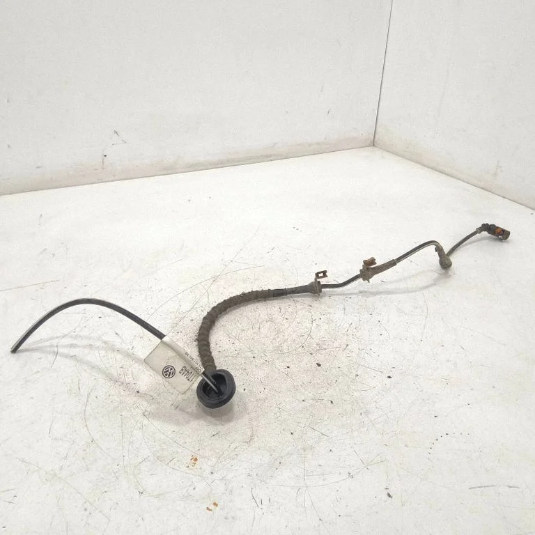 Rear ABS sensor wiring – Volkswagen Touran II (2010-2016)