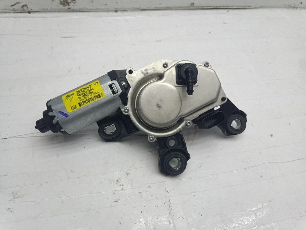 Rear window wiper motor – Porsche Cayenne (92A) (2010-2017)