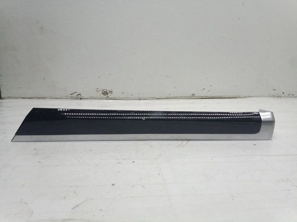 Rear door card trim – Porsche Cayenne (92A) (2010-2017)