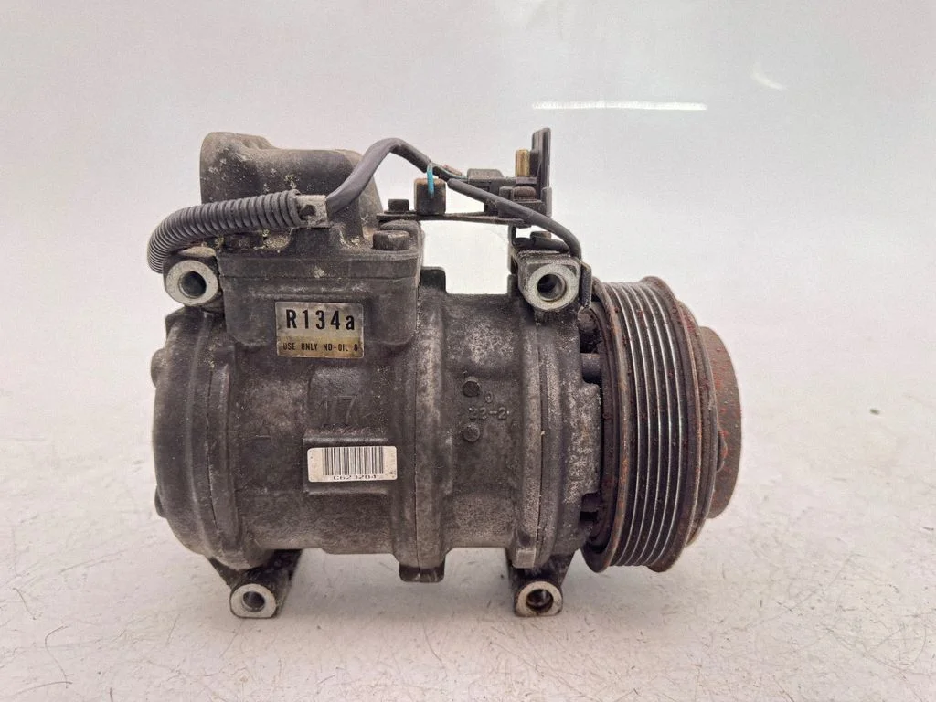 Air conditioning (A/C) compressor (pump) – Mercedes-Benz E-Class W124 (1984-1993)
