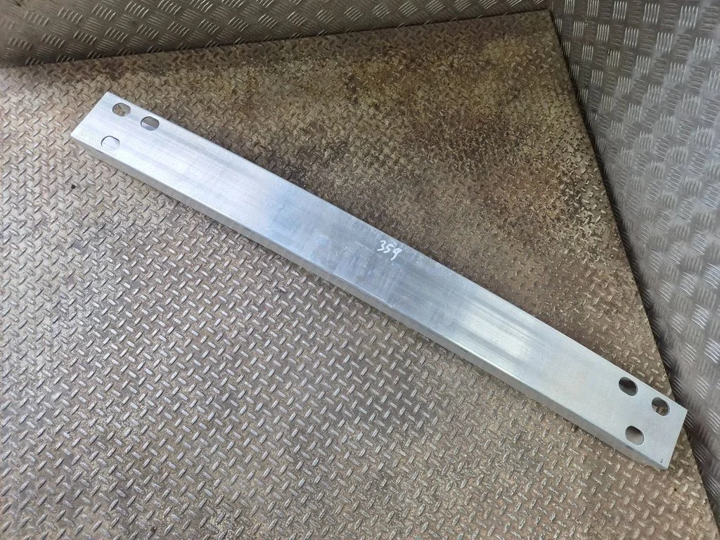 Rear bumper cross member