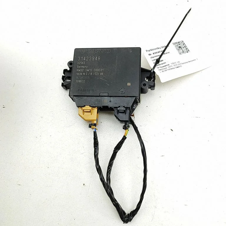 Parkimisandurite (PDC) juhtplokk – Volvo V40 (2012-2019)
