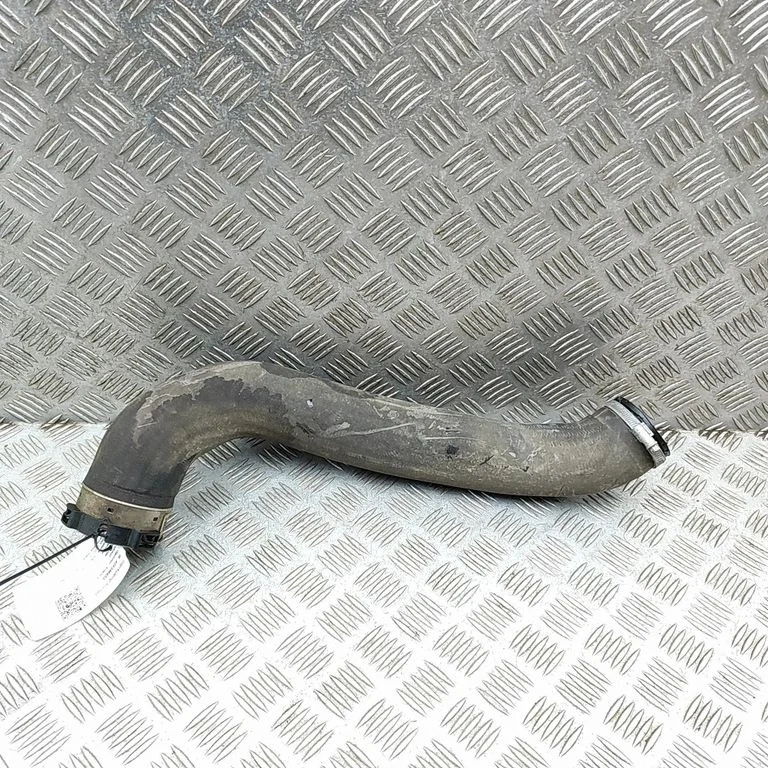 Wąż / rura intercoolera 31439896