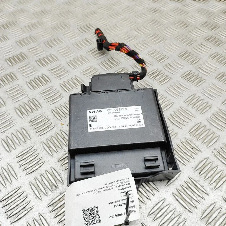 Voltage converter/converter module – Porsche Macan (95B) (2014-2018)