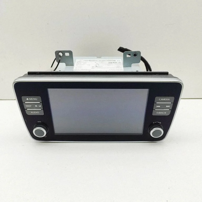 Radio, odtwarzacz CD/DVD, nawigacja 7513752320