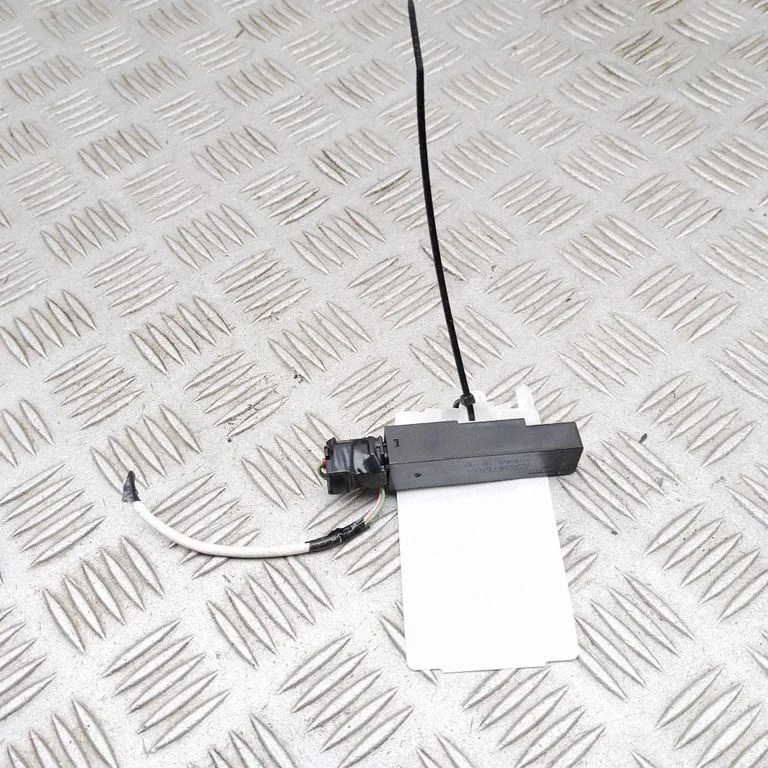 Antena systemu bezkluczykowego – Mazda MX-5 ND (2016-)