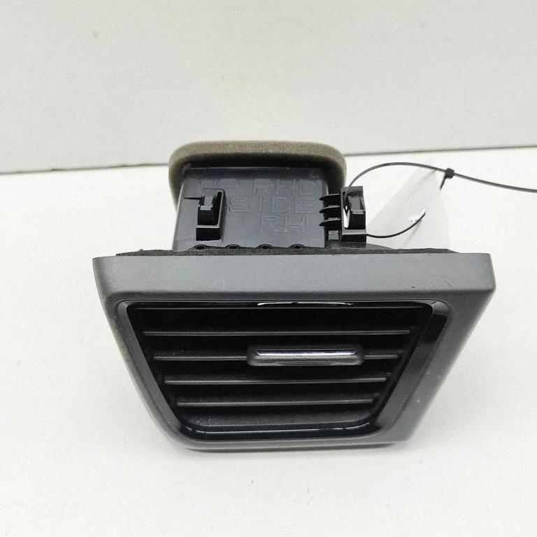 Kratka nawiewu szyby EA805212100