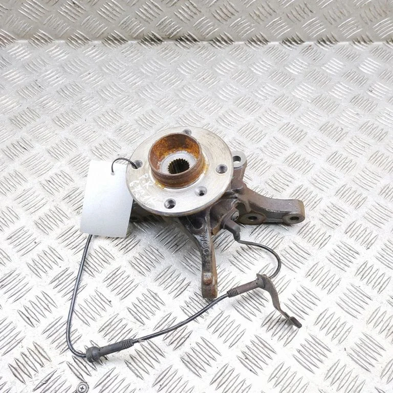 Front wheel hub 402021903R