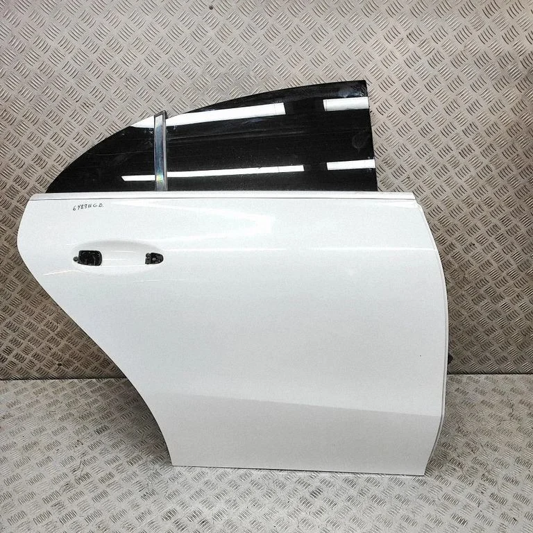 Aizmugurējās durvis A1187307000