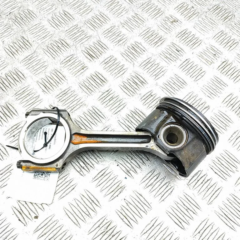Piston GK2Q6205AA