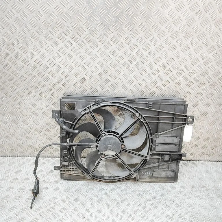 Radiator cooling fan shroud 9806313880