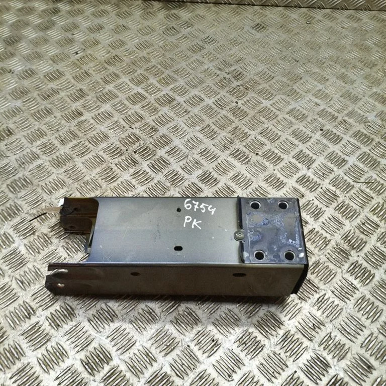 Absorber zderzaka przedniego 168394300D