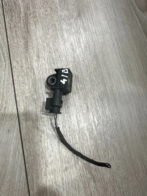 Airbag deployment crash/impact sensor – Mercedes-Benz E-Class W213 (2016-)