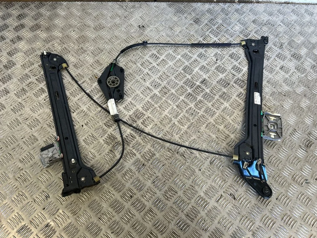 Front door electric window regulator – Audi RS5 (2010-2015)