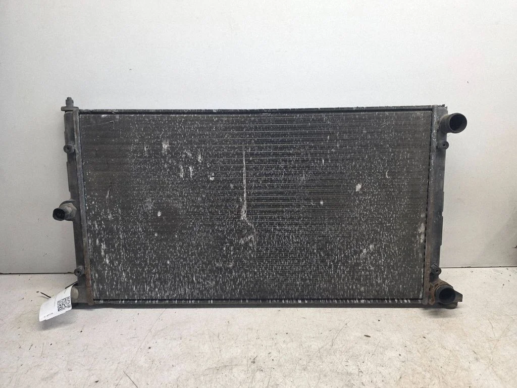 Jahutusvedeliku radiaator – Ford Galaxy (1995-2000)