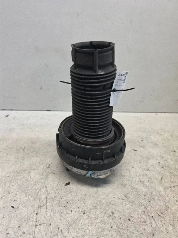 Front upper strut mount – Jaguar XE (2015-)
