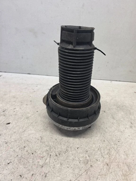 Front upper strut mount – Jaguar XE (2015-)