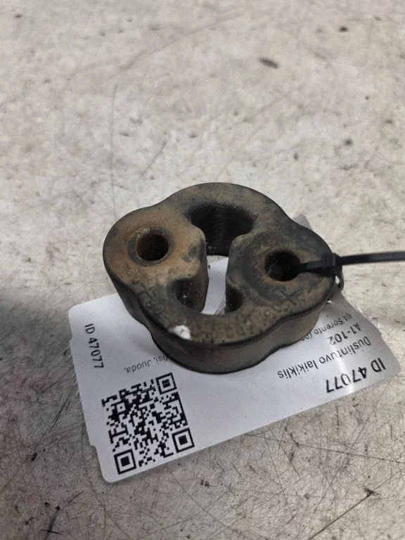 Summuti kinnitus/ hoidik – KIA Sorento (2002-2009)