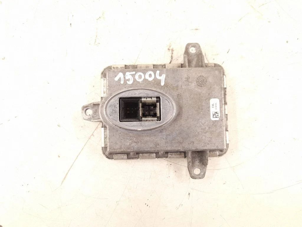 Xenon control unit/module – Mercedes-Benz C-Class AMG W204 (2007-2014)