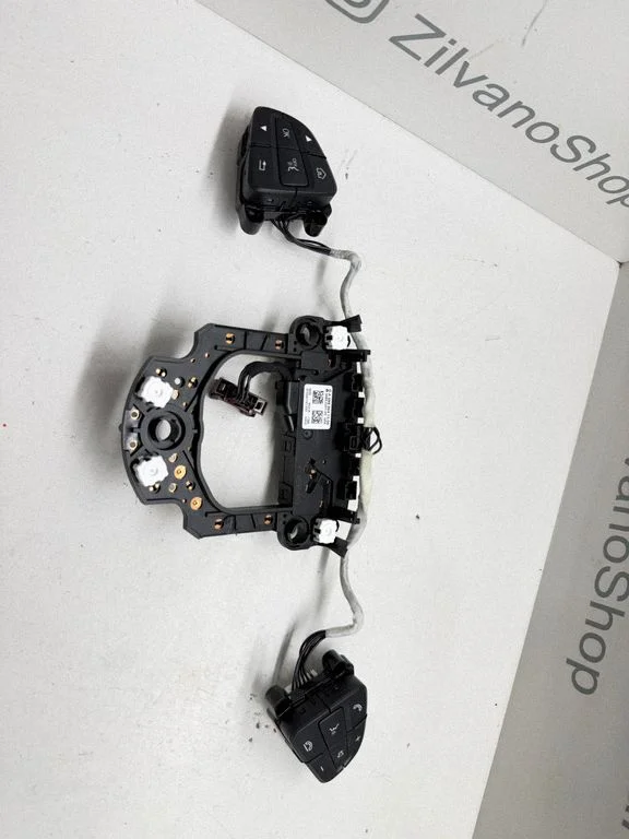 Steering wheel buttons/switches A0994641500