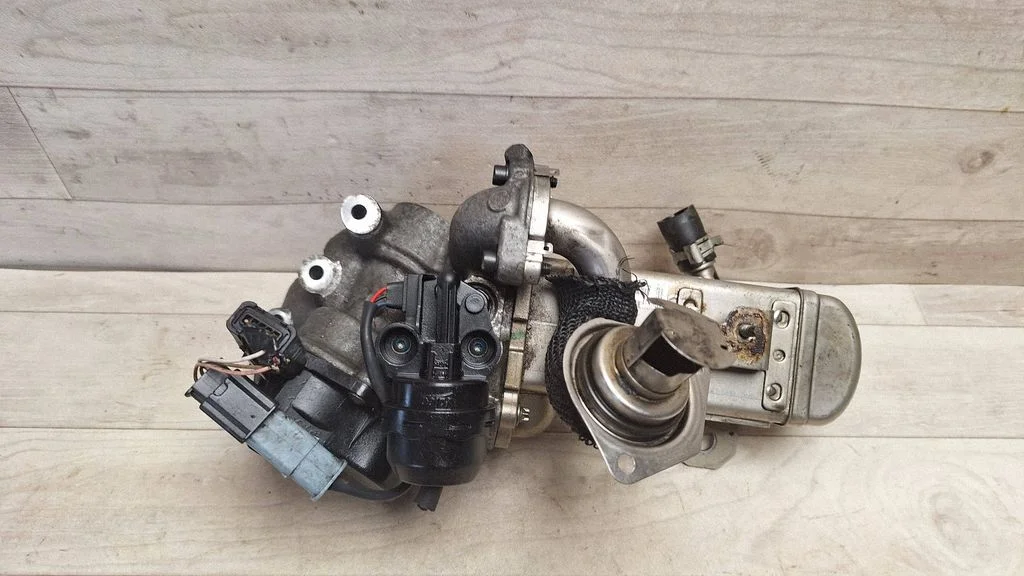 EGR valve 9671398180