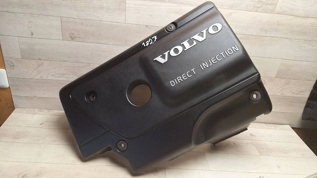 Engine cover (trim) – Volvo S80 (1999-2003)