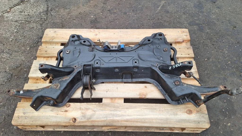 Front subframe – Citroen C4 Grand Picasso (2007-2013)