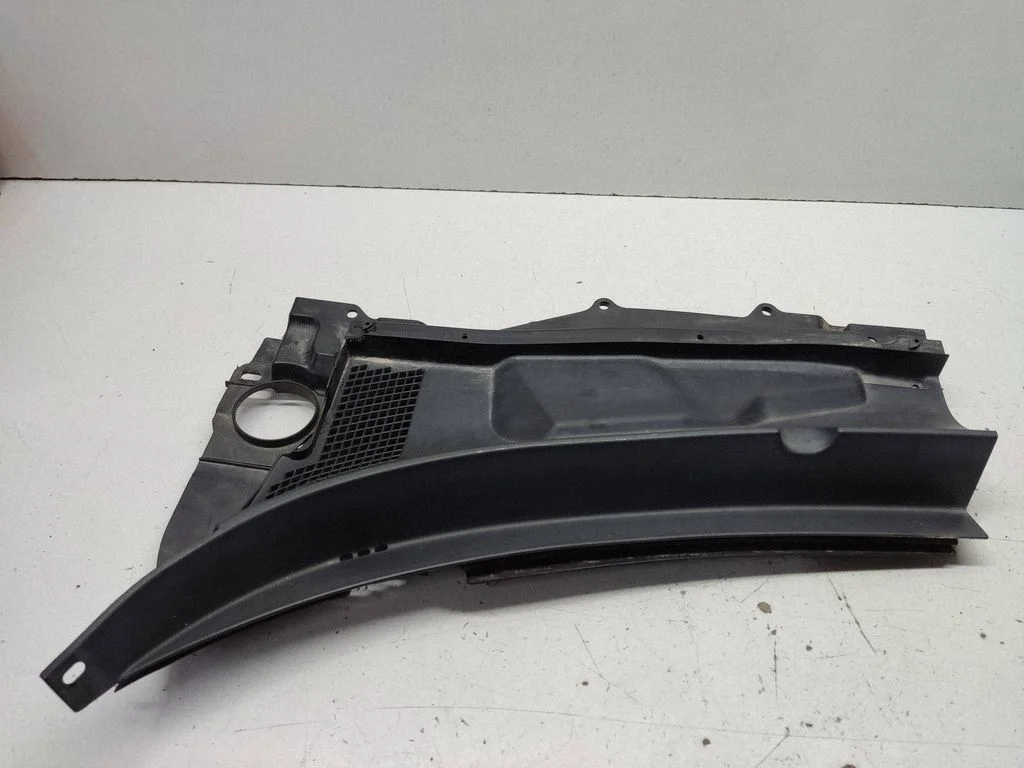 Wiper trim 668631EP0A