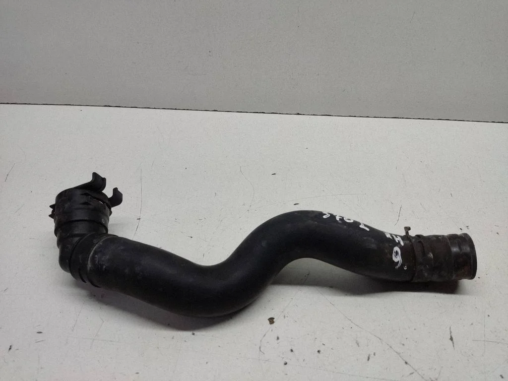 Engine coolant pipe/hose – Nissan 370Z (2009-2020)