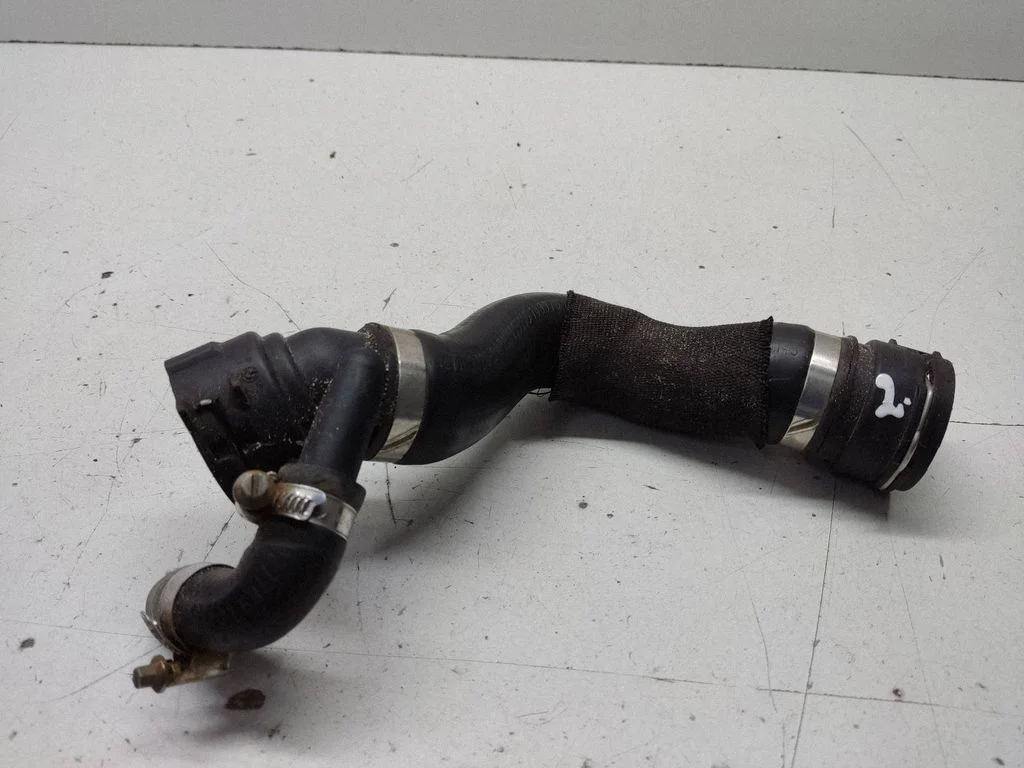 Engine coolant pipe/hose – BMW 1 Series E81 E87 (2004-2011)