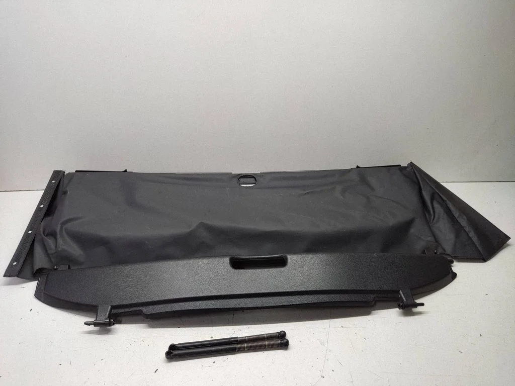 Muu pagasiruumi viimistluse osa – BMW 1-seeria E82 E88 (2007-2014)