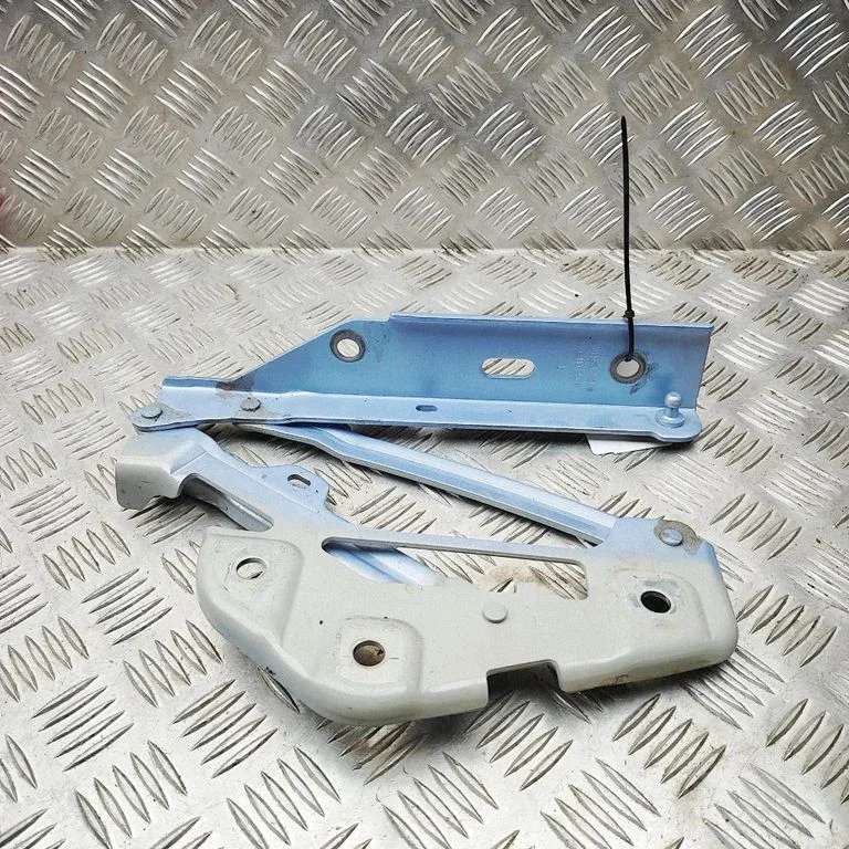Mootorikapoti hinged EKEA8402610A